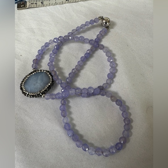 Three gorgeous purple and blue tone statement necklace - Picture 7 of 11